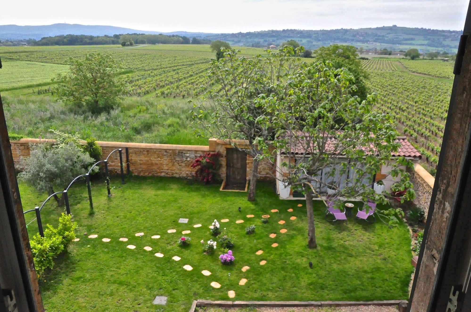 Le Clos Du Cher En Beaujolais Saint-Germain-Nuelles Luaran gambar