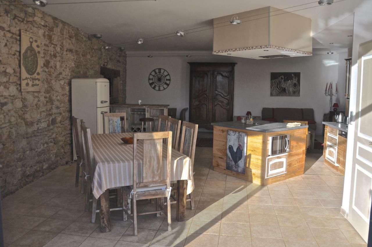 Le Clos Du Cher En Beaujolais Saint-Germain-Nuelles Luaran gambar